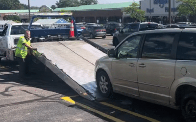 Wrecker or Tow Truck: What’s the Right Choice for Your Situation?